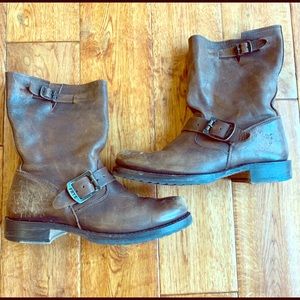Frye “Veronica” brown boots